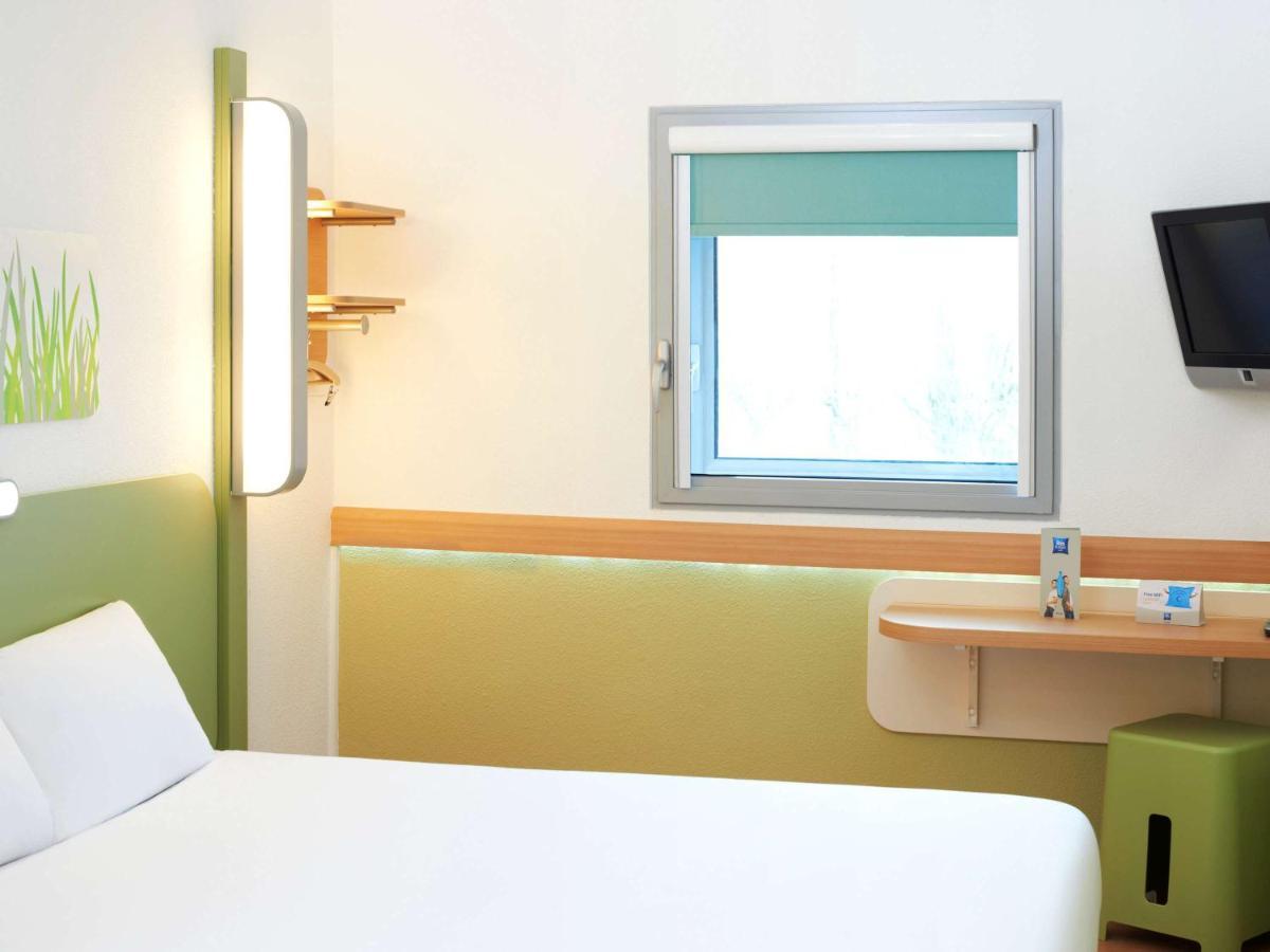 Ibis Budget Newport Ngoại thất bức ảnh