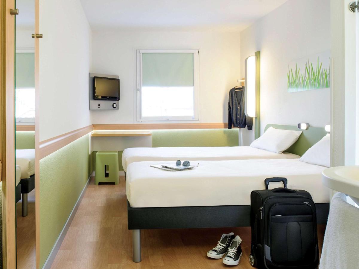 Ibis Budget Newport Ngoại thất bức ảnh