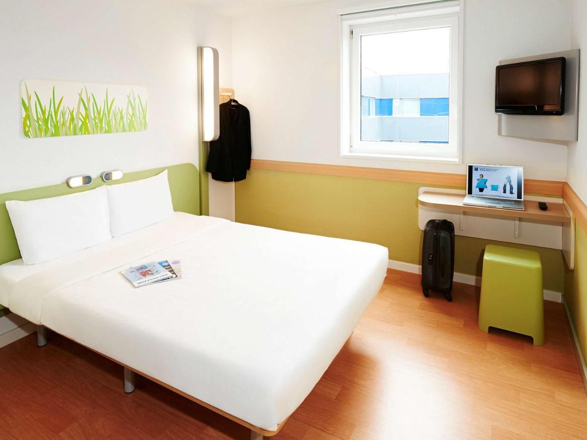 Ibis Budget Newport Ngoại thất bức ảnh