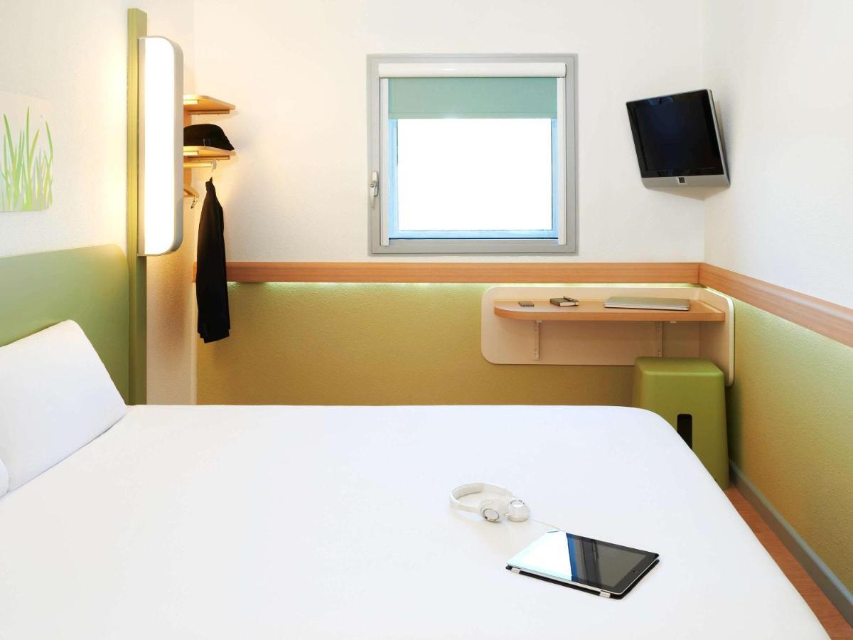Ibis Budget Newport Ngoại thất bức ảnh